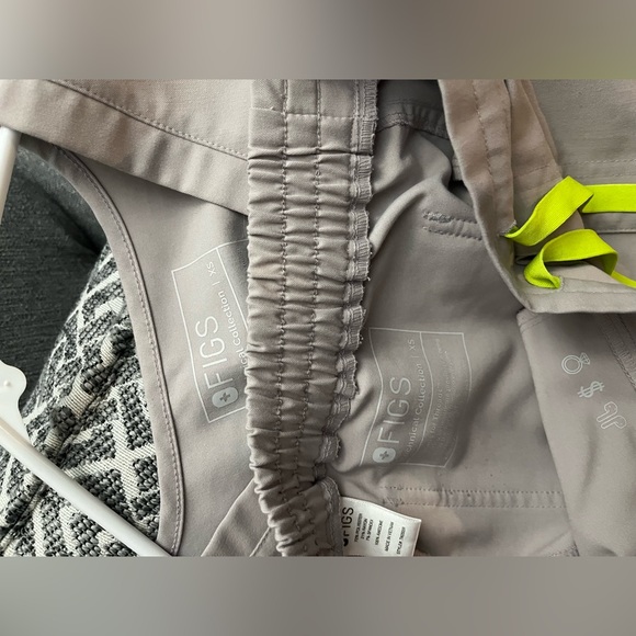 Figs scrub set - Picture 4 of 4